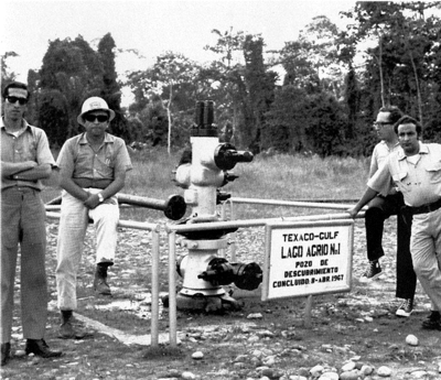 first oil well drilled in Lago Agrio by Texaco-Gulf, in 1967. Photo Luis Mejía Archive