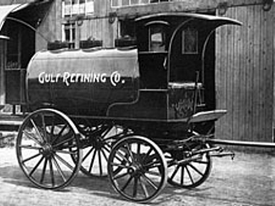 Gulf 1907 horse drawn kerocene tank wagon